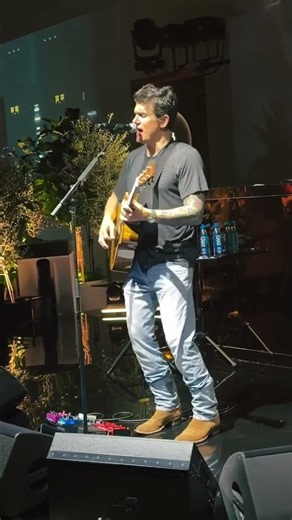 🎸 John Mayer SHOCKED Everyone performing Slow Dancing In A Burning Room ! 🤯⚽