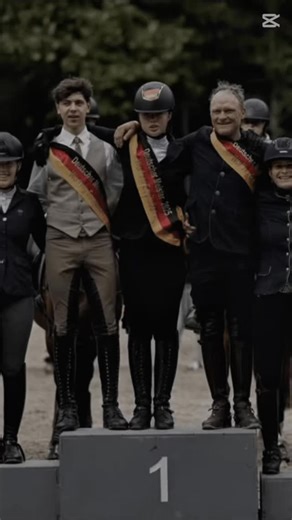 📌 Save the Date! 🇩🇪🐴 Die Deutsche Meisterschaft Working Equitation 2026 wirft ihre Schatten voraus: 🗓️ 30. Juli – 2. August 2026 📍 Rheinisches Pferdestammbuch – Schloss Wickrath Ein besonderer Ort, eine besondere Kulisse und das sportliche Highlight des Jahres für die Working Equitation in Deutschland. Weitere Infos zu Ausschreibung, Qualifikationen und Ablauf folgen. 👉 Jetzt Termin vormerken – wir freuen uns auf euch! 📷 @stoib.photography #WorkingEquitation #DeutscheMeisterschaft2026 #W