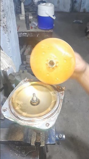 Pull water pump impeller easily // طريقة سحب مروحة موتور المياه بسهولة