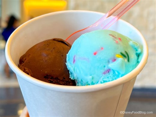 REVIEW: We Tried the NEW Aurora Market at Universal's Helios Grand Hotel | the disney food blog