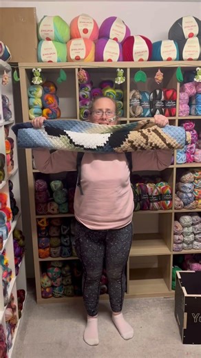 C2C from start to finish 😁😊😁😊 #cornertocorner #c2cpanda #crochet #yarnshop #yarn