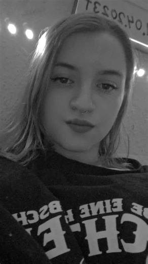 kampfzerg_17 (@kampfzerg_17)’s videos with Originalton - lizzy ❦