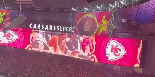 Taylor Swift gets booed at the Super Bowl