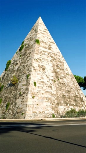 Ancient Roman Pyramids: The Destruction of the Meta Romuli #historicaltidbits #history #ancienthistory #ancientrome #pyramid | Historical Tidbits