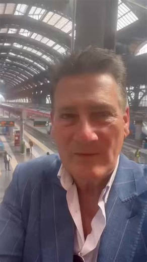 Just done two fantastic shows in Milan and now jumping on the train for tonight’s show in Bologna! Grazie mille!