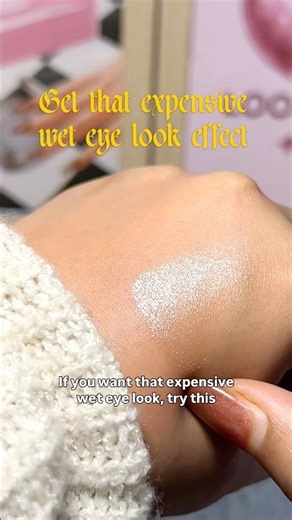 ✨Get that sparkly wet eye shadow look - Colour pop eye shadow review & swatch #eyemakeup #makeup