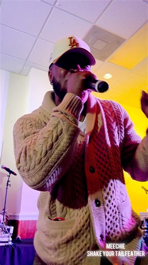 Shake Ya Tail Feather Line Dance by Meechie Live at the Carolina Stomp 2. | Big Mucci