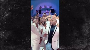 Floyd Mayweather Rocks Out at Wanya Morris' Wedding, Sings Boys II Men