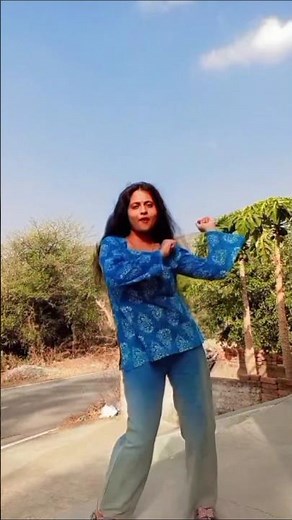 BOMBAY | BOMBAY BOMBAY| BOMBAY SONG| #youtubeshorts #viral #trending #dance #bombay