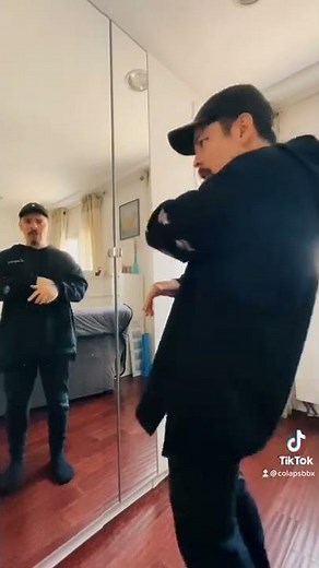 When a Beatboxer trains in front of a mirror...