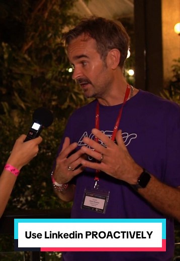 “Use LinkedIn proactively!” 💜 In September we attended London Siggraph’s Rainbow Conference and conducted interviews with speakers and attendees alike on all-things VFX and Animation! 🎤 Here Aksy chats to Simon Devereux, Director, Global Talent Development at @Framestore and ACCESS:VFX Founder on proactive follow-ups and connecting in real time at events. Watch the full interview on our YouTube channel! 📺 #accessvfx #rainbowconference #vfxcareers #animationcareers #inclusion