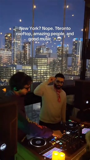 Girl Plans Toronto on Instagram: "Girls’ Night Out: Rooftop House Party at Harriet’s 💋🎧👯‍♀️ @maybenexttime_to is hosting a girls-only social on Feb 13 at Parc Ave. Mark your calendar, music girlies! 📍 Feb 13 | Harriet’s Rooftop, Toronto ✨ Follow @whatstheplantoronto for more girly related content in the GTA! ✨ #torontonightlife #torontoevents #harrietstoronto #girlsnighttoronto #housemusic"