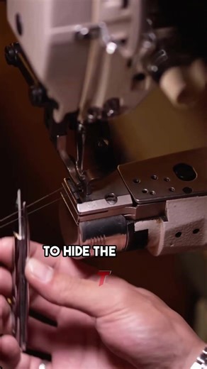 How a Classic Squeeze Coin Purse is Made 🤯