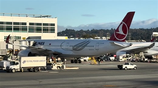 Turkish Airlines A350-900 Pushback at SFO