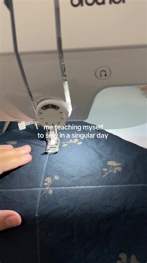 i made 2 quilted book covers the first day i got my sewing machine #sewingforbeginners #beginnersewingtips #sewingtutorial #sewingtips #sewing beginner sewing