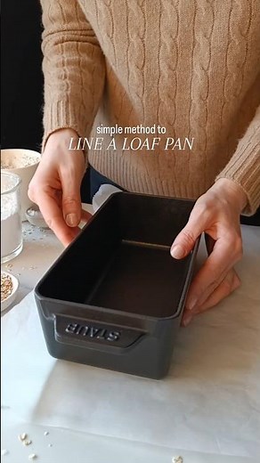 Here's how I fold my baking paper to fit in a loaf pan. This method works for any type of loaf pan 🤎
