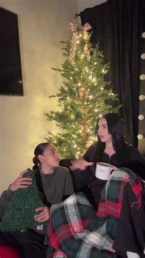 We’re so happy to share this resource. ❤️ And for the price of a few coffees a month? Sold. Go to the 🔗 i n m y b ! 0 or visit g e t c h e e x . c o m and use m y c 0 d e: “JADYN” CODE for 7 days of free unlimited access to the entire CHEEX platform 🤩 #cheex #safficapps #wlw