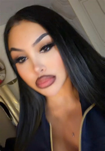 She know she bad🥵 #fyp #foryou #foryoupage #foryouu #facts