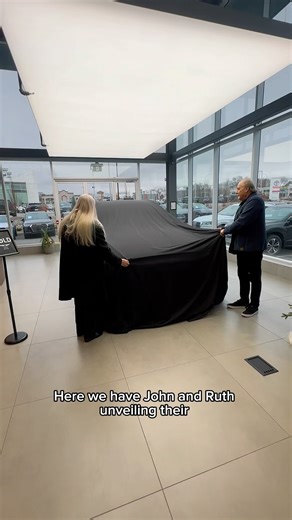 Congrats to our happy new Genesis owners! 🥳 #gv80prestige #ceresblue