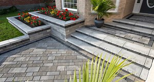 Adding Planters, Pillars, Steps and Walls to Your Paver Project