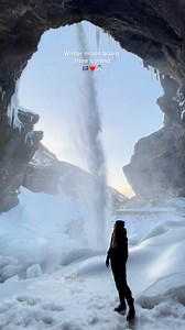 THIS is why winter in Iceland is pure magic! ☃️😍 Winter kicks off in early November (sometimes even late October 🥶) and typically lasts until the end of March ❄️🏔️❄️ Snowfall timing can vary year to year—and it all depends on where in the country you are 📍 Here’s where this video takes you: - Snæfellsnesvegur (Viking Sword Road) - Siglufjörður, North Iceland - Kvernufoss waterfall - Höfði lighthouse, Reykjavík - Hvammsvík Hot Springs - Sólheimajökull glacier - Hraunfossar waterfalls - Northe