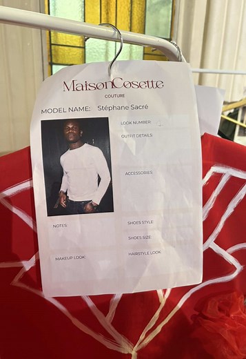 Naomi Campbell Braiso : défilé Maison Cosette