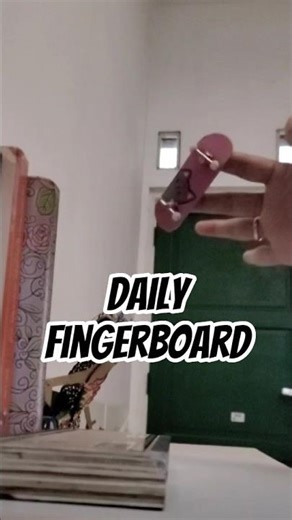 Daily noob fingerboard practice. Just ollie, still learning. #fingerboard #fingerboardtricks #ollie