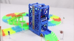 Leuchtende Autorennbahn für Kinder 😍😍 gibt es hier: https://www.lieblingsmensch24.de/cool-stuff-2022.html | Dein Sternzeichen