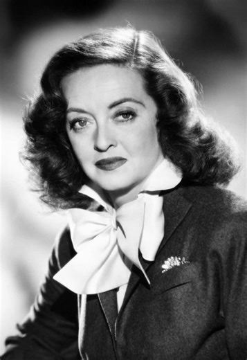 Bette Davis: The Iconic Old Hollywood Star