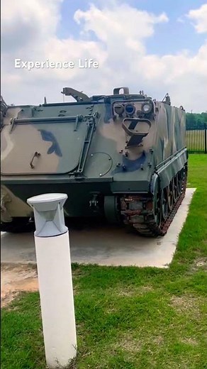 #DreamTrackAI This is the M113A1 APC of the US Army