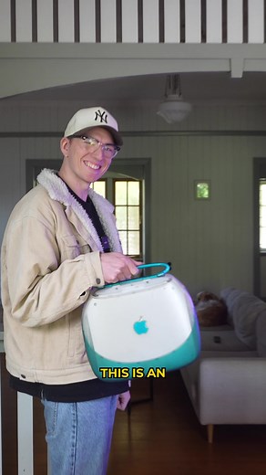 Can a 30-Year-Old iBook Run Minecraft? | Vintage Apple iBook 1998