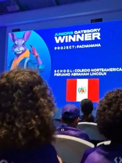 🏆🎉 ¡CAMPEONES EN CODED 2026! Nuestro equipo obtuvo el primer lugar en CODED 2026, un programa STEAM internacional realizado en Orlando, Estados Unidos. 🇺🇸 👏 Felicitamos a nuestros estudiantes y docentes por este gran logro y por dejar en alto el nombre del Colegio Abraham Lincoln y del Perú. 🇵🇪💙 #steam #innovación #campeones #educación #tech #coded