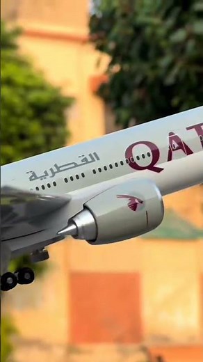 I Built a Qatari 777-300ER in 1/200 Scale