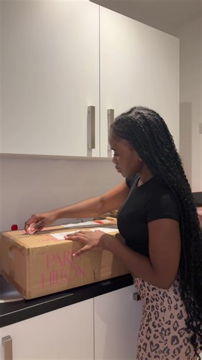 Explora la Marca Paris Hilton y sus Productos