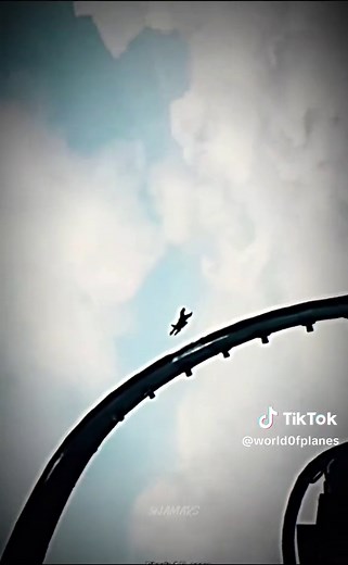 Sukhoi Cobra Maneuver: Russian Fighter Jet on Battlefield