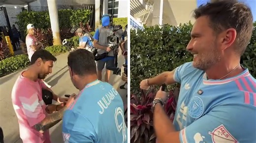 Julián Gil cumple sueño de conocer a Messi, le firma el brazo y se lo tatuará