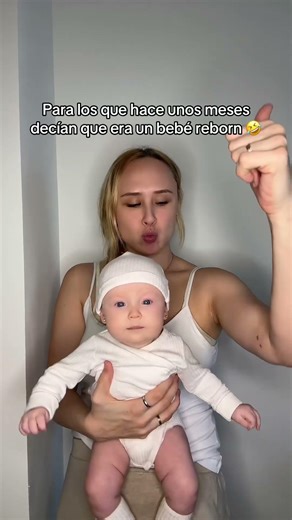 If it didn't move, I admit it looks like one 🤪👶🏼