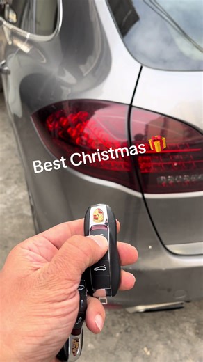 Unique Christmas Gift Idea: Spare Key for Porsche Cayenne