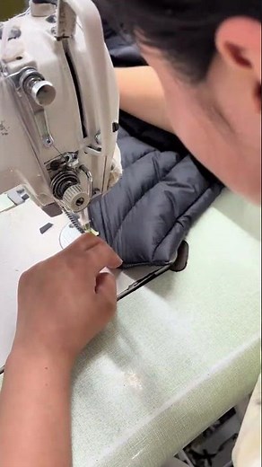 Industrial Zipper Sewing Process | Precision Jacket Stitching Machine in Action