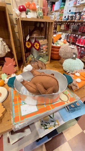 If your Thanksgiving turkey has ever turned out “just okay,” make this the year it becomes unforgettable! We’re resharing our full guide to brining — dry brine vs wet brine, what they are, why they matter, and how to do each step-by-step. Your best turkey ever starts In The Kitchen! Read the blog post here: https://shopinthekitchen.com/blogs/in-the-kitchen/thanksgiving-101-how-to-brine?utm_source=social&utm_campaign=brine guide | In The Kitchen