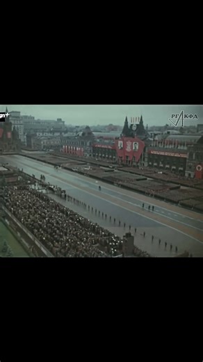 Солнечный парад: Красная армия в 1945 году