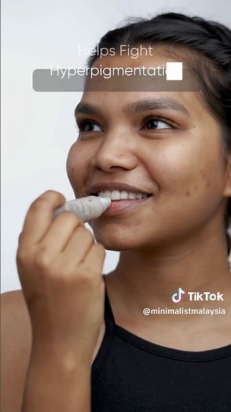 Minimalist L Ascorbic Acid Lip Brightening Balm - Effective Treatment for Dark Lips