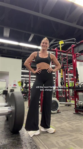 i've had this one for over a year now & it's still my favorite sports bra >> #sportsbra #gymfit #gymootd #fyp