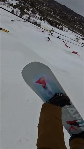 First switch back 7 of the season! #snowboarding