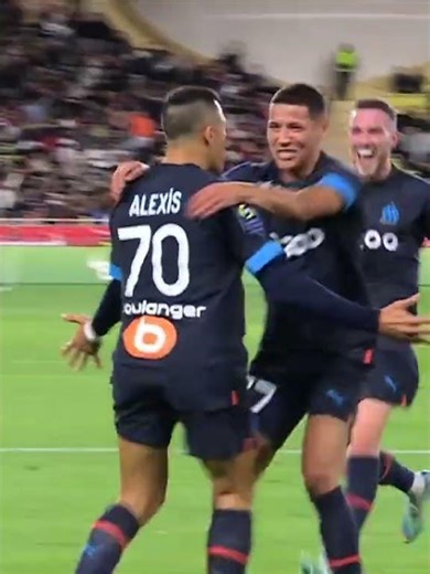Alexis Sánchez, The Wonder Boy! 🇨🇱🙌 #football #ligue1 #ligue1mcdonalds #soccer #footballshorts