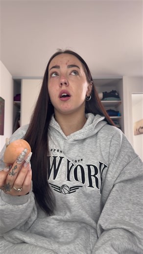 La peur de l'inconnu : Camille la danseuse en réflexion