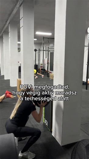 Amikor megfogadod, hogy a terhességed alatt is végig aktív maradsz. 💪🏼😬 #terhesség #nekedbe #fyp #mozgás #crossfit