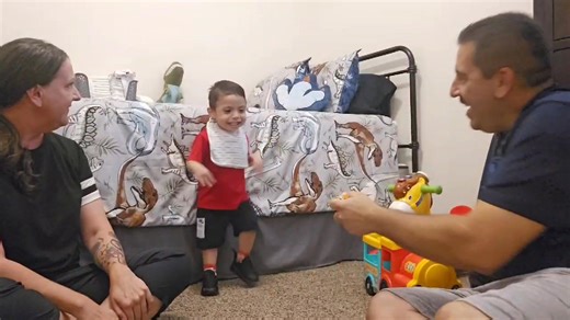 As home-based therapists working in Early Intervention, it is our responsibility to guide families in accessing and establishing the resources and supports they need in order to help their children thrive! Watch to learn more about this process in our second video covering the AzEIP Key Principles. 🩵 | Essential Therapy Solutions, LLC