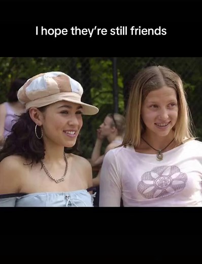 Emma Nelson and Manny Santos aka Miriam Mcdonald and Cassie Steele from Degrassi #degrassi #degrassitok #degrassitiktok #emmanelson #mannysantos #miriammcdonald #cassiesteele #canadiantiktok #canadiantelevision