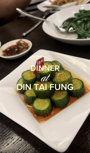 the tea ☕️ on Din Tai Fung in Vegas so yall can get your orders right 🥢 — which location should I try next? #dintaifung #dtf #dimsum #vegas #lasvegas